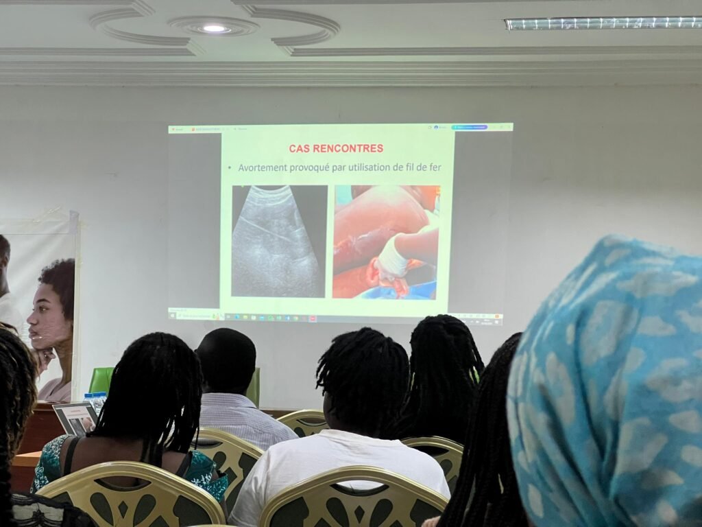 Femina BF : Une centaine de jeunes et d'adolescents formés en santé sexuelle et reproductive 3 Femina BF : Une centaine de jeunes et d'adolescents formés en santé sexuelle et reproductive 3