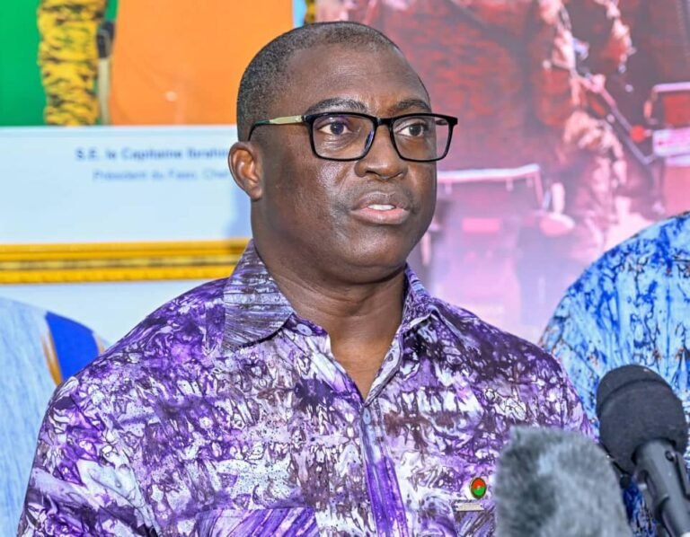 Contrat d’objectifs 2025 : La note de 51,83 % pour le ministre Mathias Traoré 1 Contrat d’objectifs 2025 : La note de 51,83 % pour le ministre Mathias Traoré 1