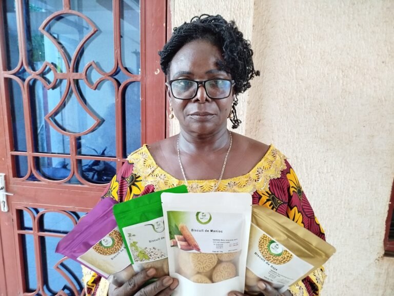 Des biscuits en soja et souchet : L’innovation d’ Edith Kiéma/Kaboré 1 Des biscuits en soja et souchet : L’innovation d’ Edith Kiéma/Kaboré 1