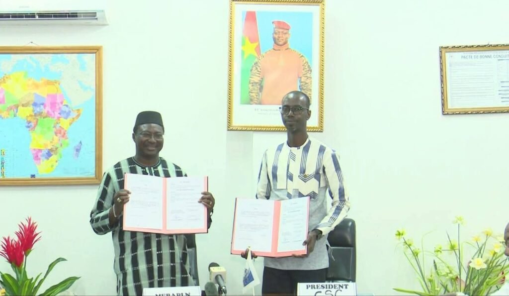 Burkina :La Radio Scolaire Emettrice, bientôt relancée 2 Burkina :La Radio Scolaire Emettrice, bientôt relancée 2
