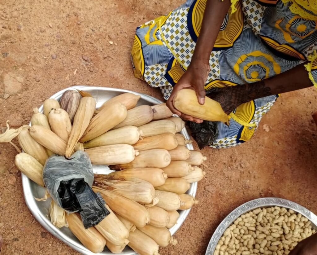 Ouagadougou : Il y’a aussi du maïs bouilli 2 Ouagadougou : Il y’a aussi du maïs bouilli 2