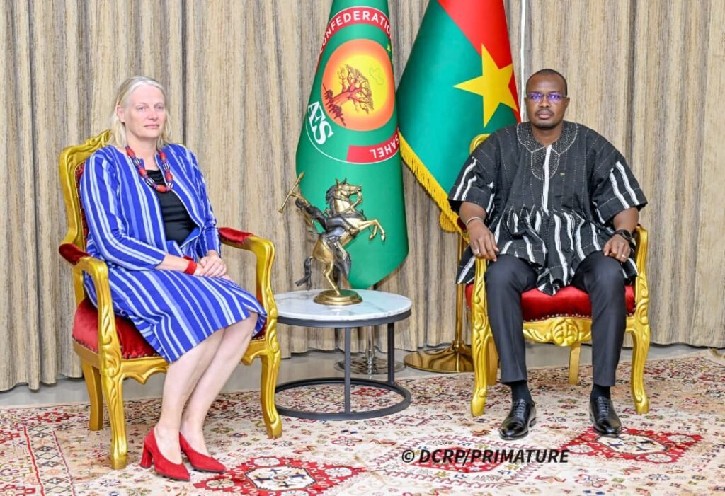 Coopération Burkina-Pays Bas: L ’Ambassadeur Esther Loeffen en fin de mission 3 Coopération Burkina-Pays Bas: L ’Ambassadeur Esther Loeffen en fin de mission 3