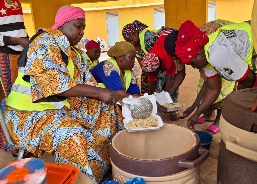 Faso Mêbo Bobo-Dioulasso : Ces femmes volontaires cuisinent chaque jour pour soutenir l’initiative 3 Faso Mêbo Bobo-Dioulasso : Ces femmes volontaires cuisinent chaque jour pour soutenir l’initiative 3