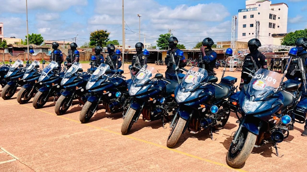 Police Nationale Une Brigade Motoris e Pour S curiser Les Rues De police-nationale-une-brigade-motoris-e-pour-s-curiser-les-rues-de