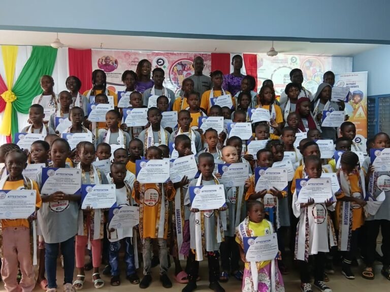 Association Les Casqués du Faso : Une soixantaine d’élèves outillés à la sécurité routière et le secourisme 1