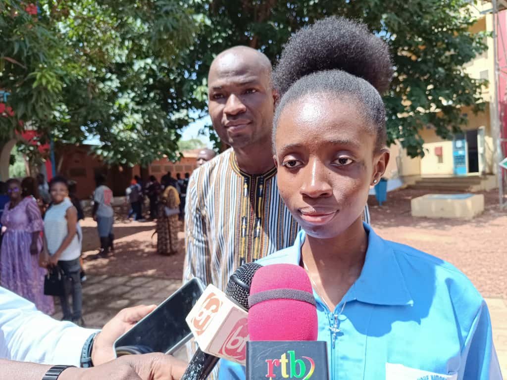 Élites Mathématiques 2025 : Une dizaine de jeunes filles primées pour l'excellence scientifique 5 Élites Mathématiques 2025 : Une dizaine de jeunes filles primées pour l'excellence scientifique 5