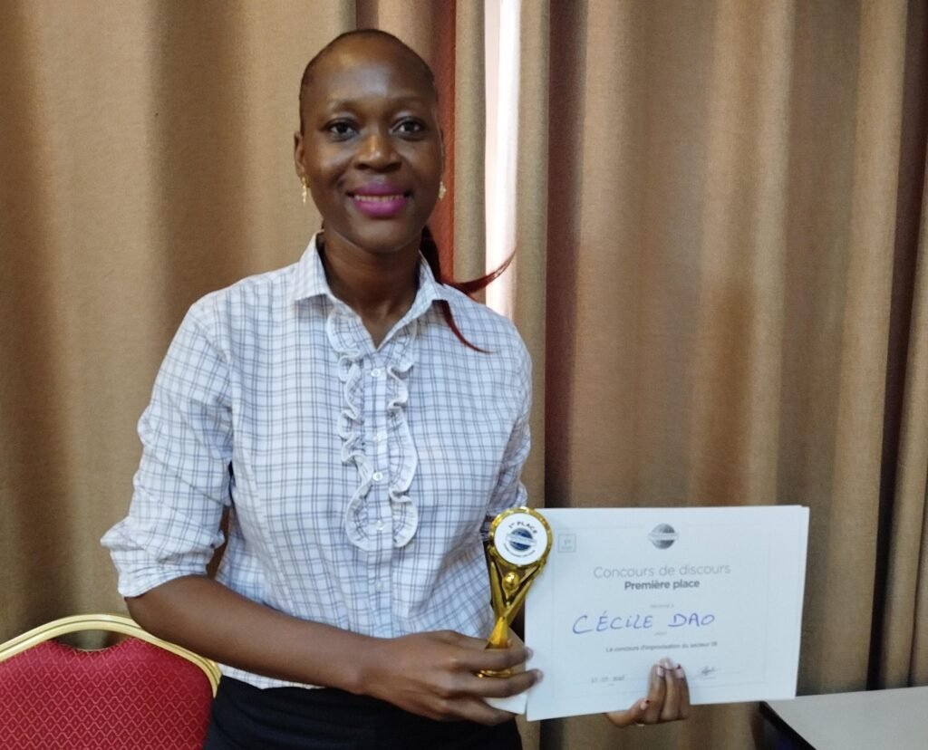Toastmasters : Cécile Dao et Marcelle Toe les premiers des concours humoristiques et d’improvisation 3 Toastmasters : Cécile Dao et Marcelle Toe les premiers des concours humoristiques et d’improvisation 3