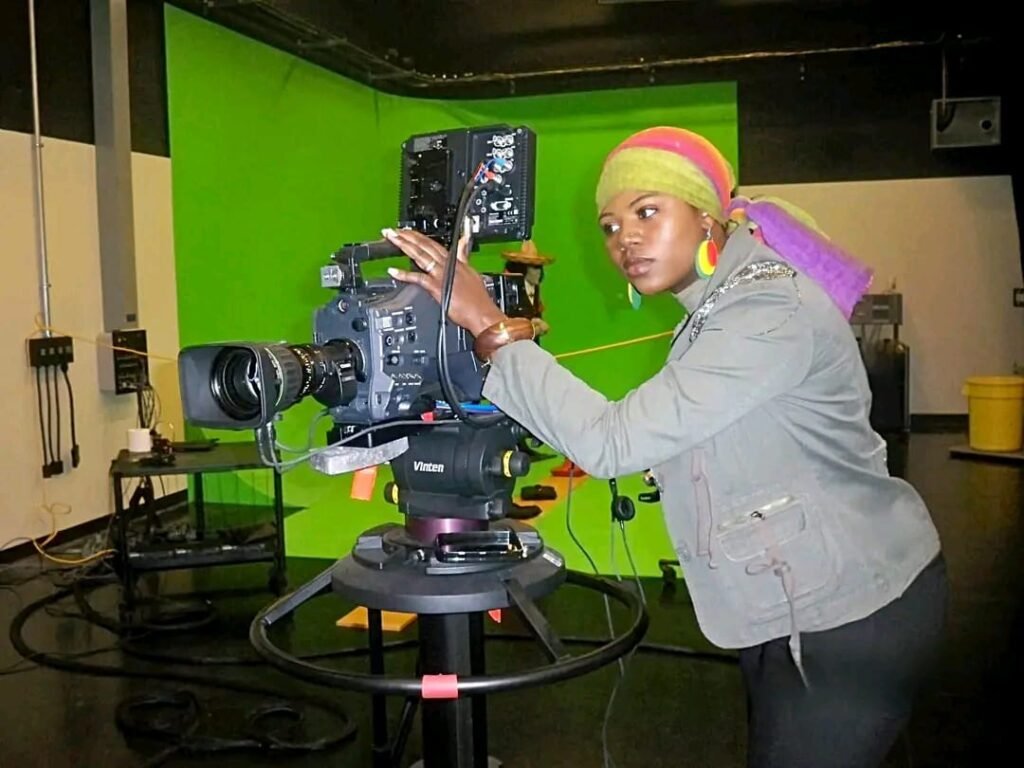 Éléonore Yaméogo : Sacrée Lauréate de l’Aide au Parcours d’Auteur du CNC 2