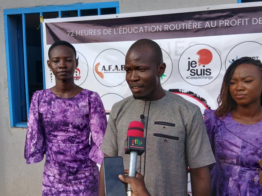 Association Les Casqués du Faso : Une soixantaine d’élèves outillés à la sécurité routière et le secourisme 5 Association Les Casqués du Faso : Une soixantaine d’élèves outillés à la sécurité routière et le secourisme 5