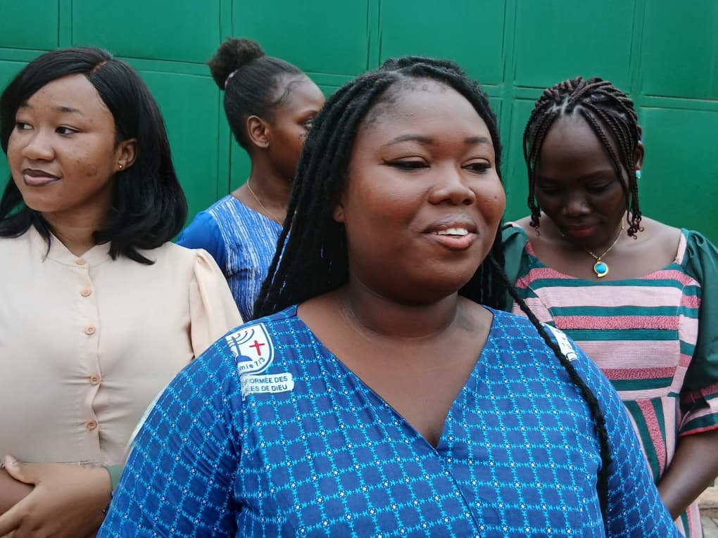 Art oratoire: Une étudiante offre une formation pour son anniversaire 5 Art oratoire: Une étudiante offre une formation pour son anniversaire 5