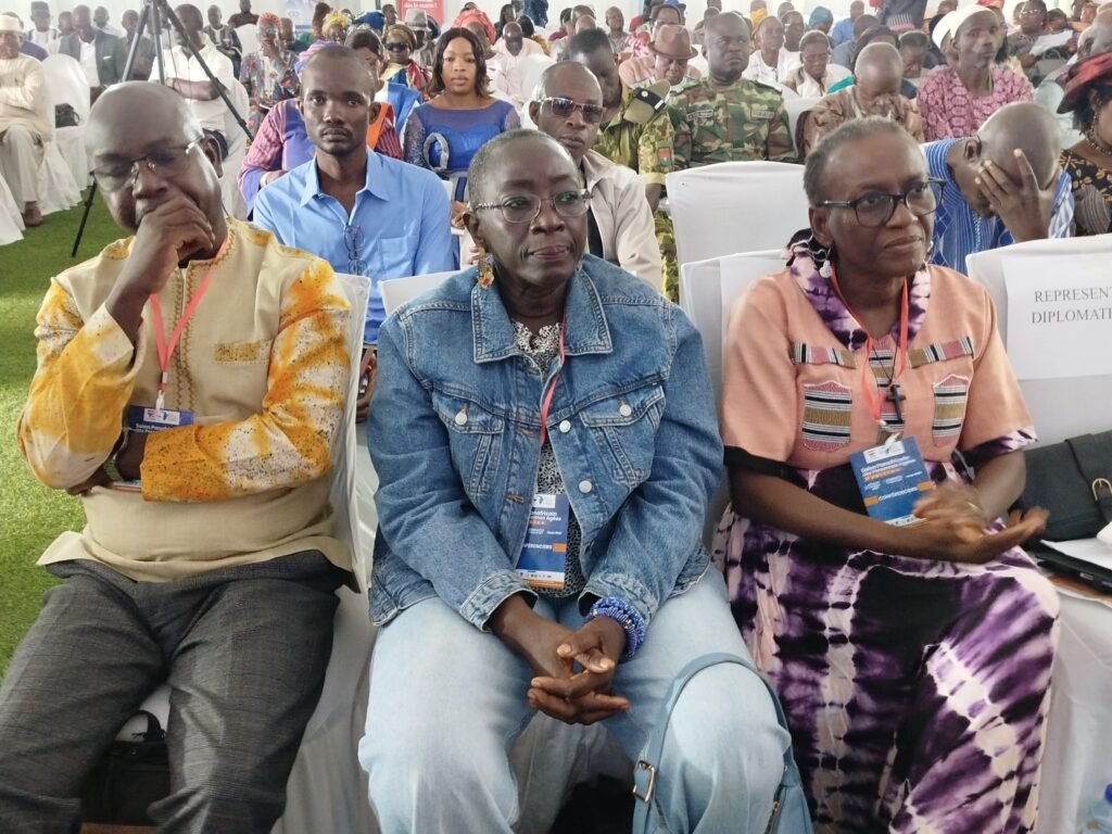 SPA 2025: Seniors et jeunes unis face aux défis d'un monde en pleine évolution 3
