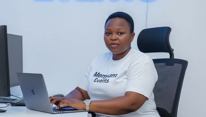 Reine Tapsoba : Le nom derrière ces images IA en vogue 4 Reine Tapsoba : Le nom derrière ces images IA en vogue 4