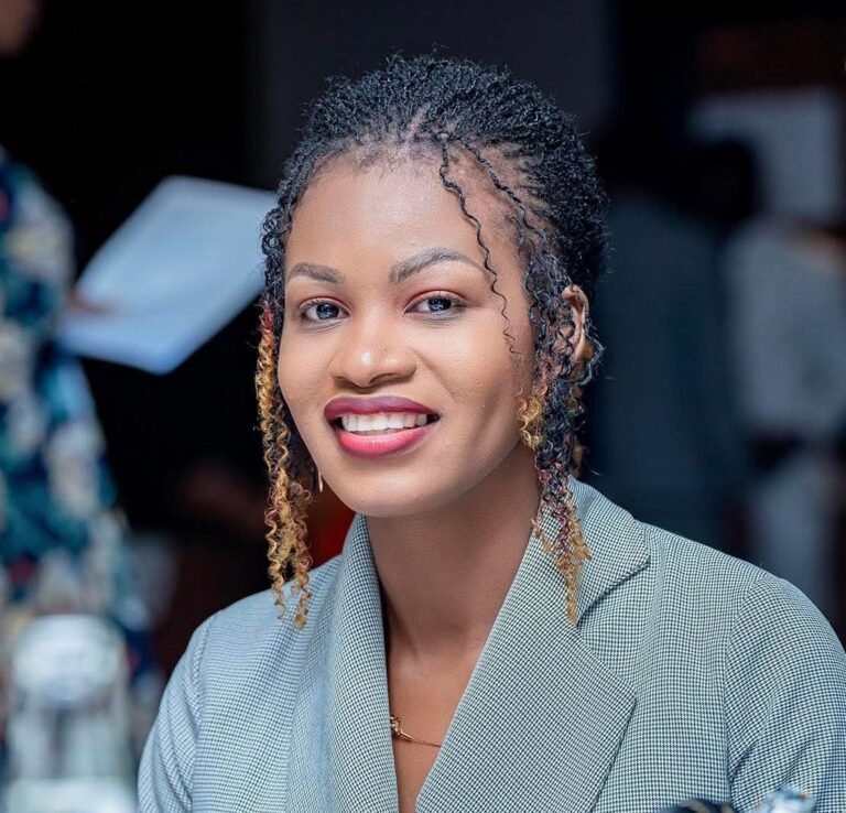 Mari's Beauty Academy: Mariam transforme l'esthétique en art 2 Mari's Beauty Academy: Mariam transforme l'esthétique en art 1