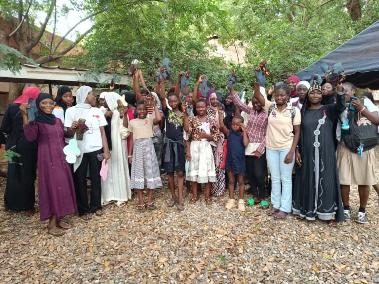 Santé sexuelle : Une soixantaine de jeunes filles formées à la gestion de l’hygiène menstruelle 4 Santé sexuelle : Une soixantaine de jeunes filles formées à la gestion de l’hygiène menstruelle 4