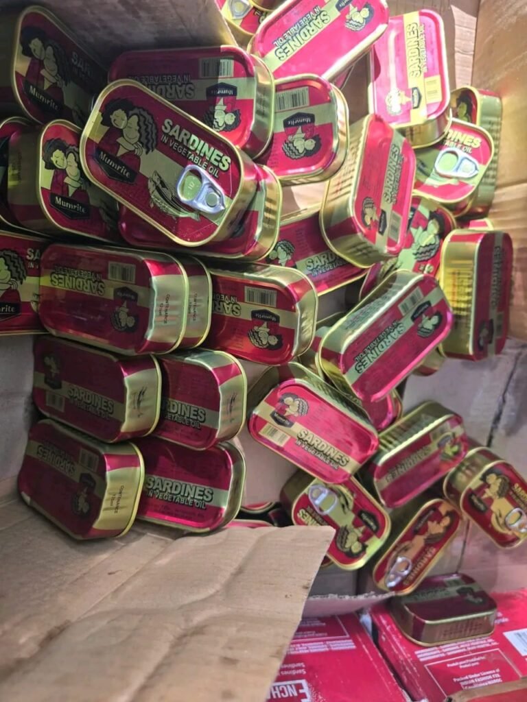 Ouagadougou: 676 cartons de sardines avariées saisis à Dapoya 5 Ouagadougou: 676 cartons de sardines avariées saisis à Dapoya 5