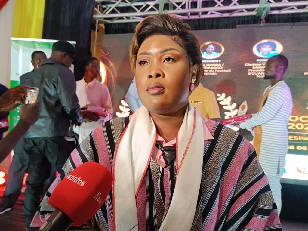 Football Féminin :  Pascaline Sawadogo de l’USFA sacrée meilleure joueuse et gardienne de l’année 2024-2025 2