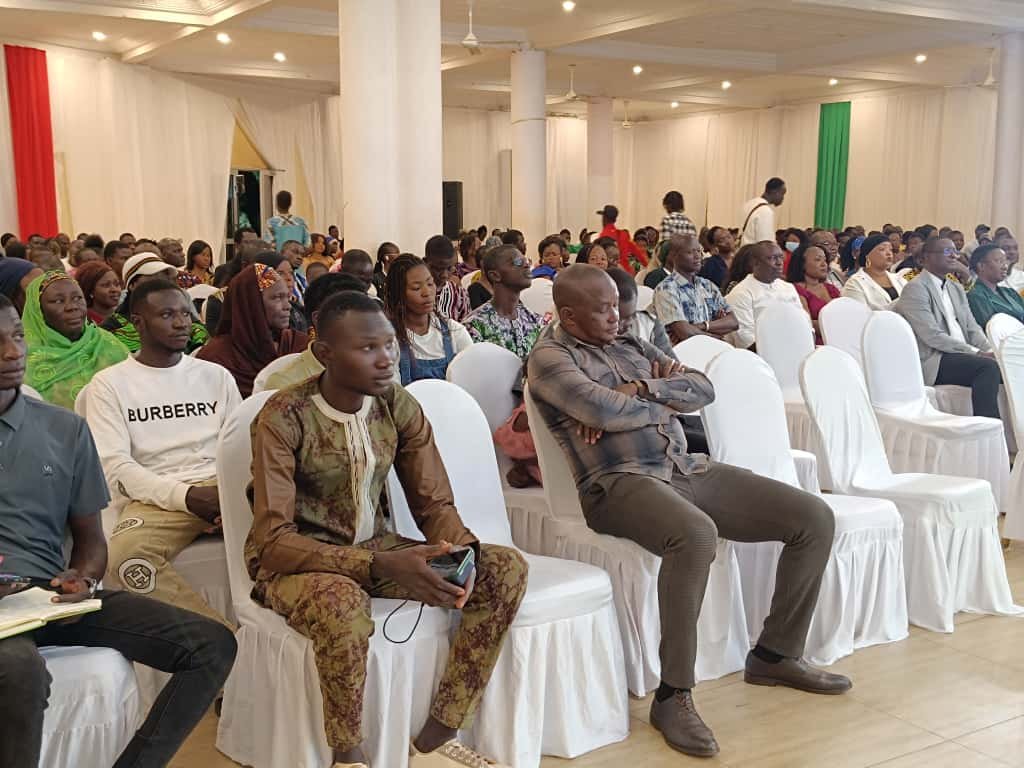 Football Féminin :  Pascaline Sawadogo de l’USFA sacrée meilleure joueuse et gardienne de l’année 2024-2025 3