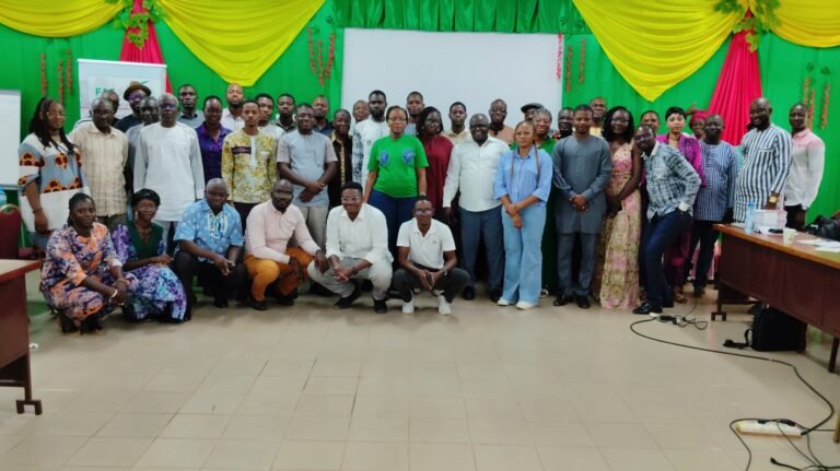 Capitalisation du Projet FASOVEIL : Un Pas Important pour l'Amélioration des Politiques Publiques 1 Capitalisation du Projet FASOVEIL : Un Pas Important pour l'Amélioration des Politiques Publiques 1