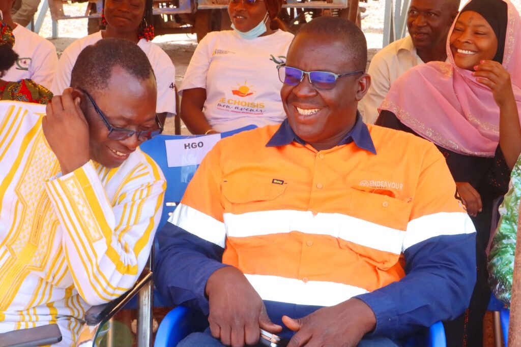 « Je choisis mon avenir » : Une campagne de lutte contre les grossesses en milieu scolaire 3 « Je choisis mon avenir » : Une campagne de lutte contre les grossesses en milieu scolaire 3