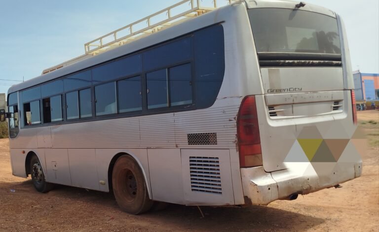 Banfora : «’’ Oh Jésus !.’…’’Le robot veut nous réveiller’’ », s’exclament 2 reporters 5 Banfora : «’’ Oh Jésus !.’…’’Le robot veut nous réveiller’’ », s’exclament 2 reporters 5