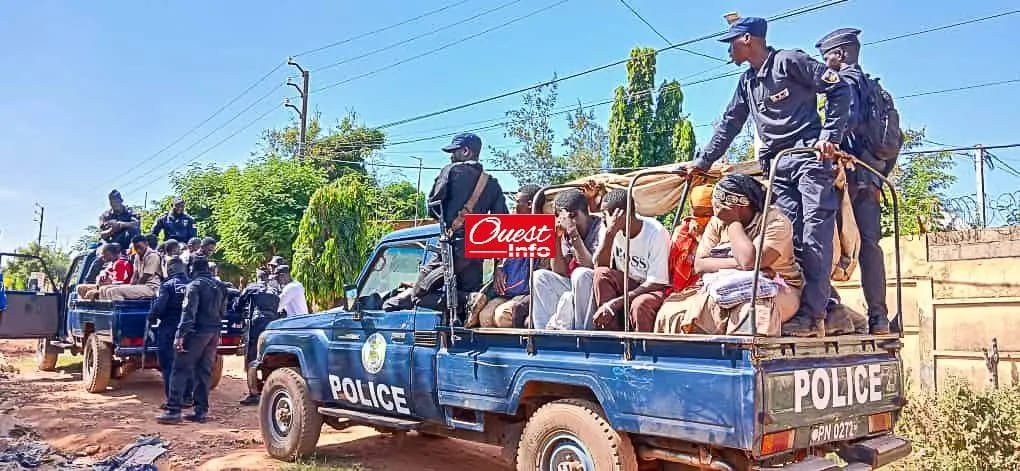 Bobo-Dioulasso : 77 élèves déserteurs des cours embarqués par la BAC pour Faso Mêbo 2 Bobo-Dioulasso : 77 élèves déserteurs des cours embarqués par la BAC pour Faso Mêbo 2