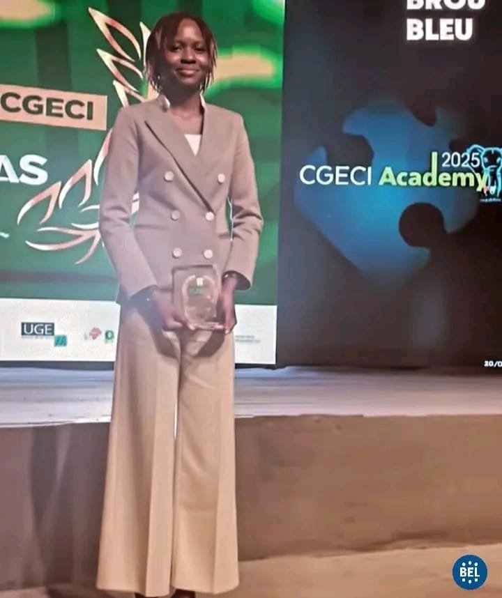 Noélie Kouamé, 22 ans, remporte le grand prix de la CGECI Academy avec sa marque “Soritas “ 2