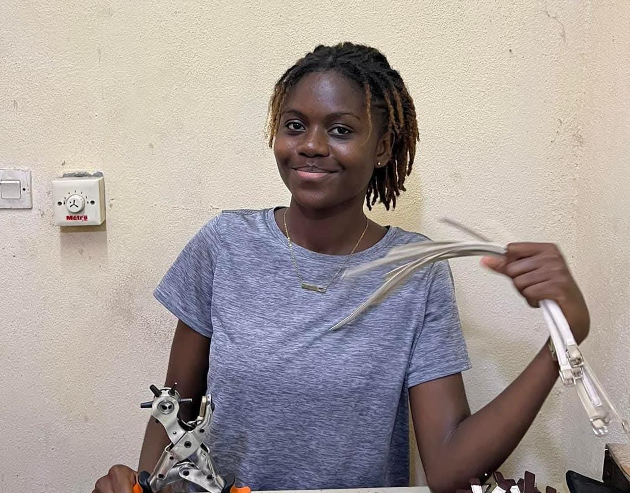 Noélie Kouamé, 22 ans, remporte le grand prix de la CGECI Academy avec sa marque “Soritas “