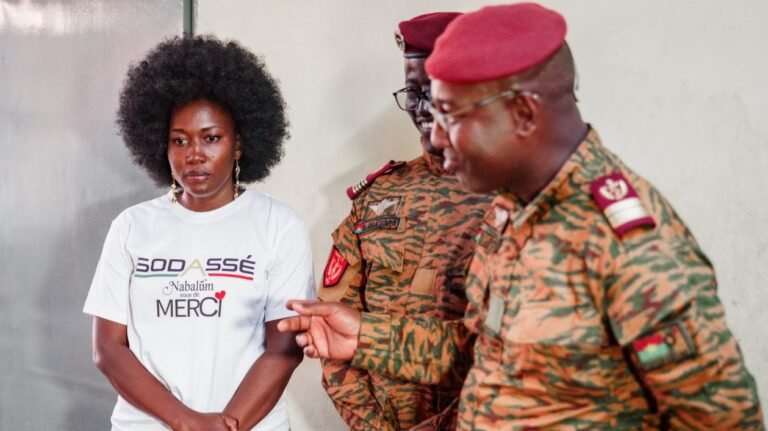 Nabalum en visite aux FDS blessés