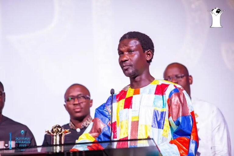 Cinéma : Ibrahima Mbaye sacré Sotigui d’or 2025 5 Le sénégalais Ibrahima Mbaye a remporté le prestigieux Sotigui d’or, succédant ainsi à la Camerounaise Stéphanie Thum.