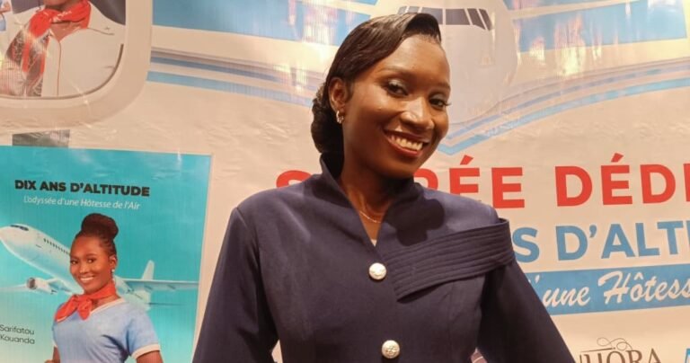 Sarifatou Kouanda, hôtesse de l'air