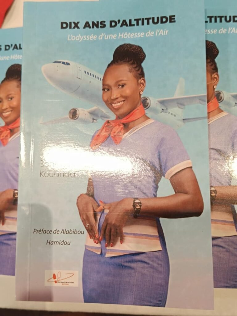 « 10 ans d’altitude. L’odyssée d’une hôtesse de l’air », une œuvre signée Sarifatou Kouanda 1