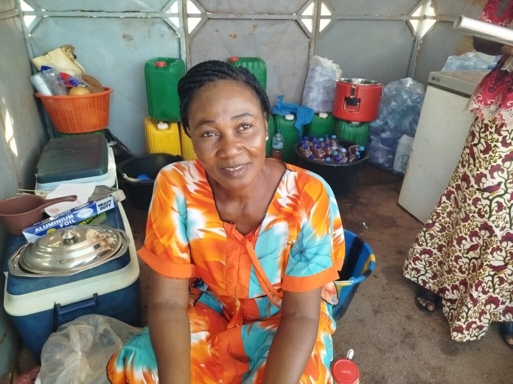 Grande brocante de solidarité : La générosité s’organise aussi autour du “consommons local” 4 Grande brocante de solidarité : La générosité s’organise aussi autour du “consommons local” 3