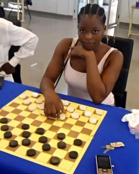 Adeline Kaboré : Pion par pion, elle espère tracer la voie des femmes dans le jeu de Dames 3 Adeline Kaboré : Pion par pion, elle espère tracer la voie des femmes dans le jeu de Dames 2