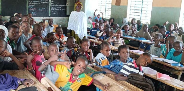 Des enseignants entre enthousiasme et inquiétude suite à l’introduction de l’anglais au primaire au Burkina 5