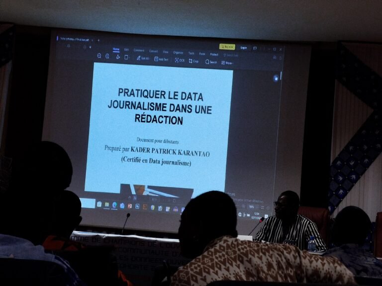 Burkina : Des médias s’initient au data journalisme pour renforcer la qualité de l’information 2 Vingt (20) représentants de médias burkinabè ont pris part à un atelier d’initiation au data journalisme.