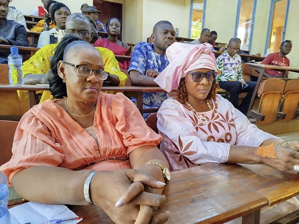 Soutenance: Ciapry Lionnelle décroche le doctorat en médecine 3