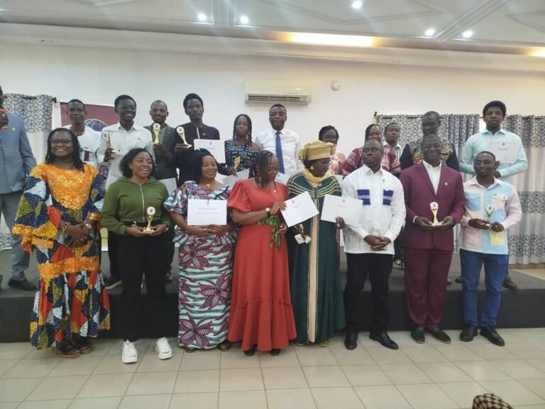 Toastmasters : La fête de l'art oratoire célébrée en 8 concours 3 Toastmasters : La fête de l'art oratoire célébrée en 8 concours 3