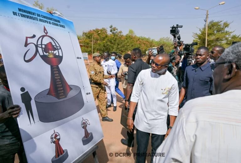 Ouagadougou : L’université Joseph Ki-Zerbo lance les festivités de son cinquantenaire 7 Ouagadougou : L’université Joseph Ki-Zerbo lance les festivités de son cinquantenaire 4