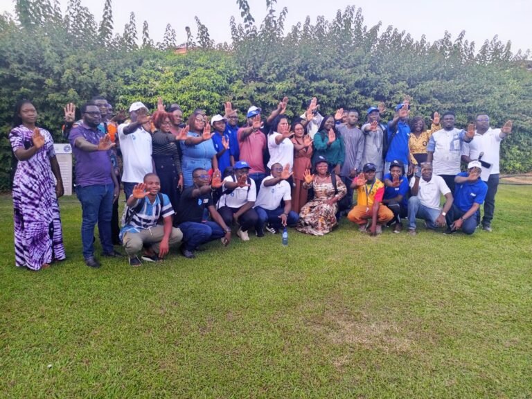 Burkina: Médecin du Monde alerte sur les violences numériques faites aux femmes 7