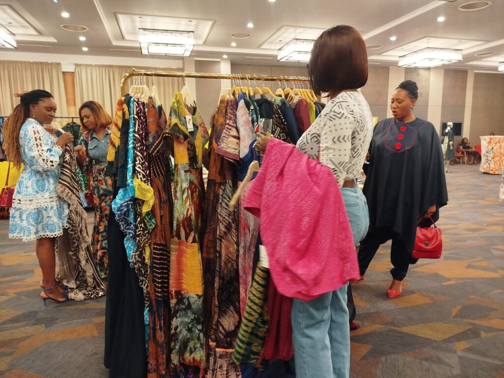 Mode : JL’O Design signe une première vente privée réussie à Ouagadougou 3