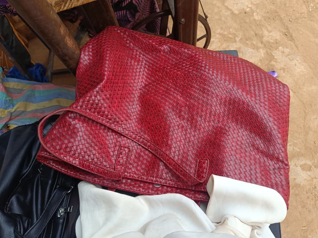 Ousséna Karim Adédjénou : Couturière nigériane au Burkina 4