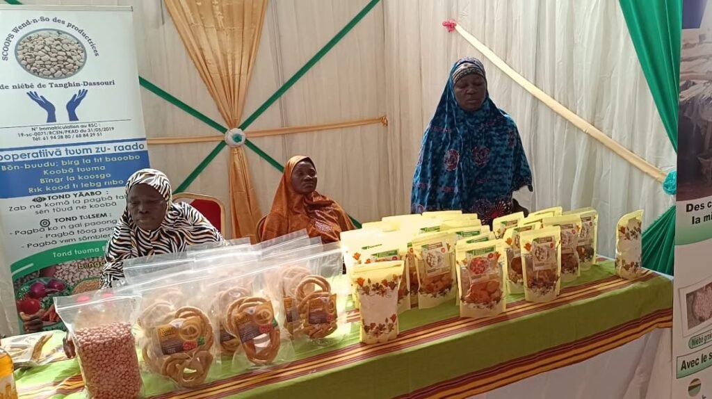 Biscuits au niébé : La coopérative Na Song-Zanga séduit les visiteurs au JAAL 3