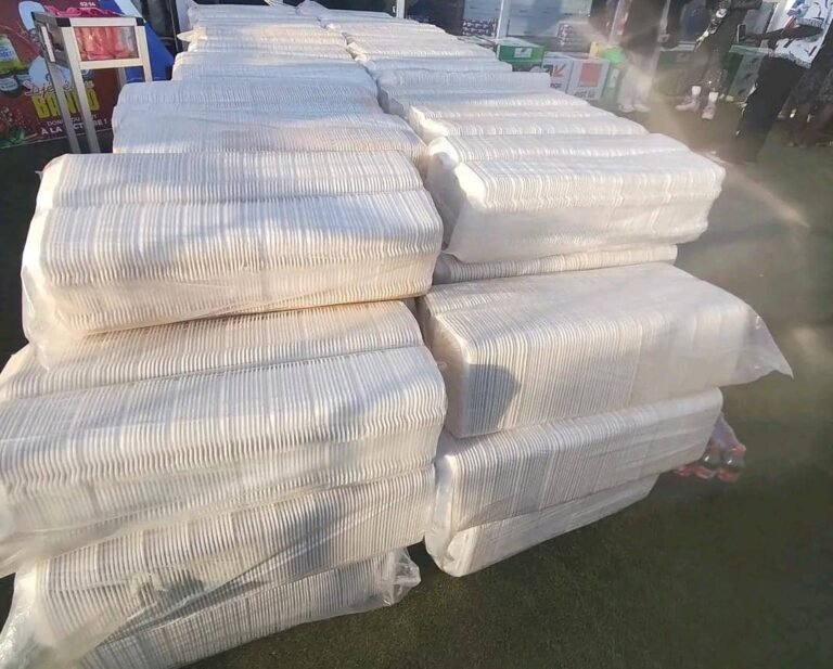 Marathon culinaire : La solidarité se renforce autour de la cheffe Djénébou Banao 6 Marathon culinaire : La solidarité se renforce autour de la cheffe Djénébou Banao 3