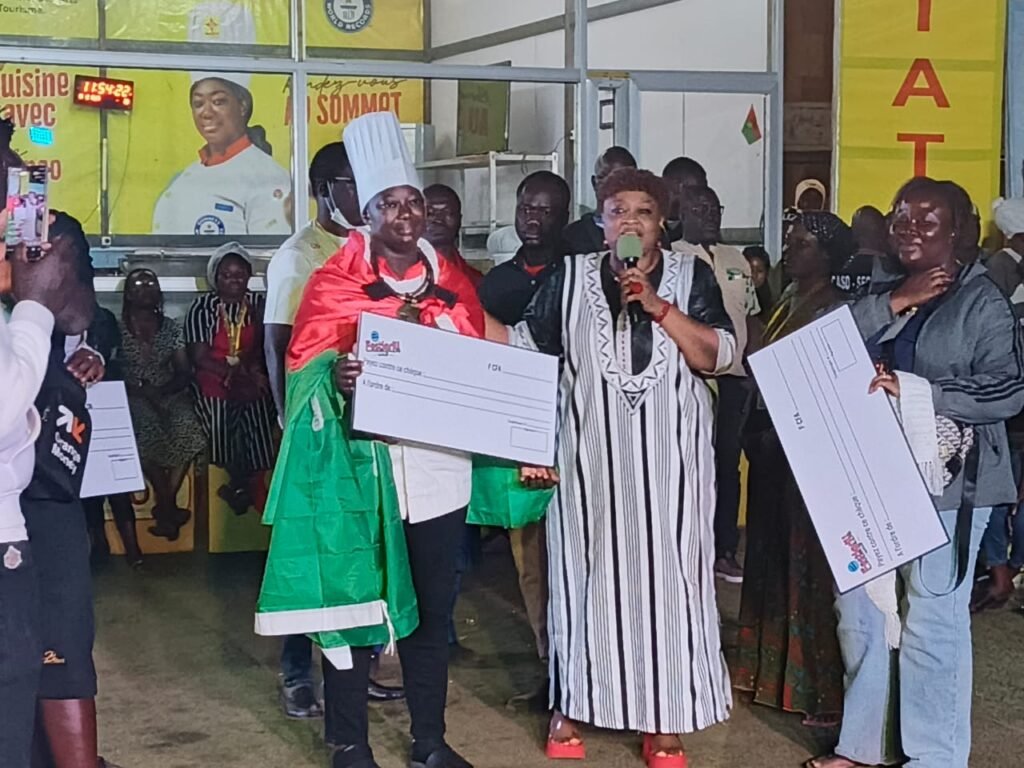 17 jours, 17 000 plats, 408 heures : Le défi du marathon culinaire relevé par Djénébou Banao 3