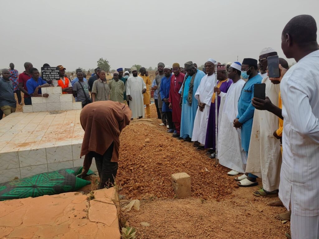 « Boum Boum » repose désormais au cimetière de Taabatenga
