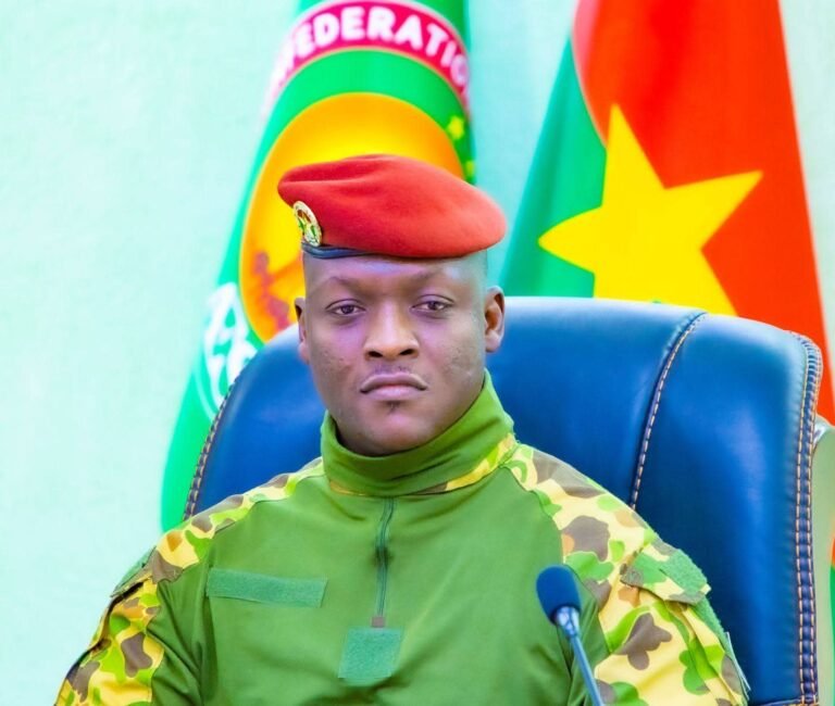 Burkina : Des ministères fusionnés et 5 rebaptisés 1 Burkina : Des ministères fusionnés et 5 rebaptisés 1