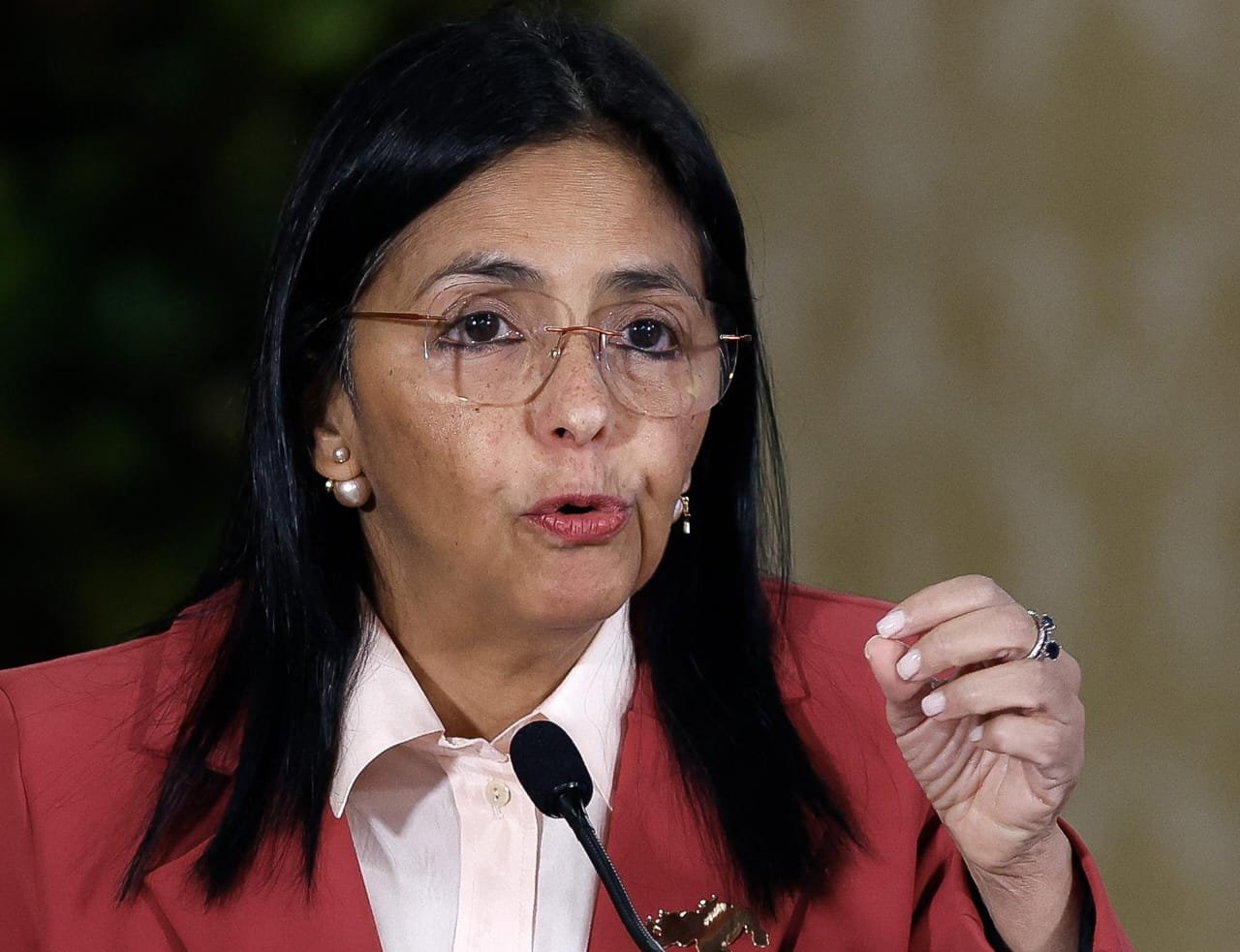 Accueil 40 Venezuela : Delcy Rodríguez “la Tigresse”, nommée présidente par intérim après le coup d’État