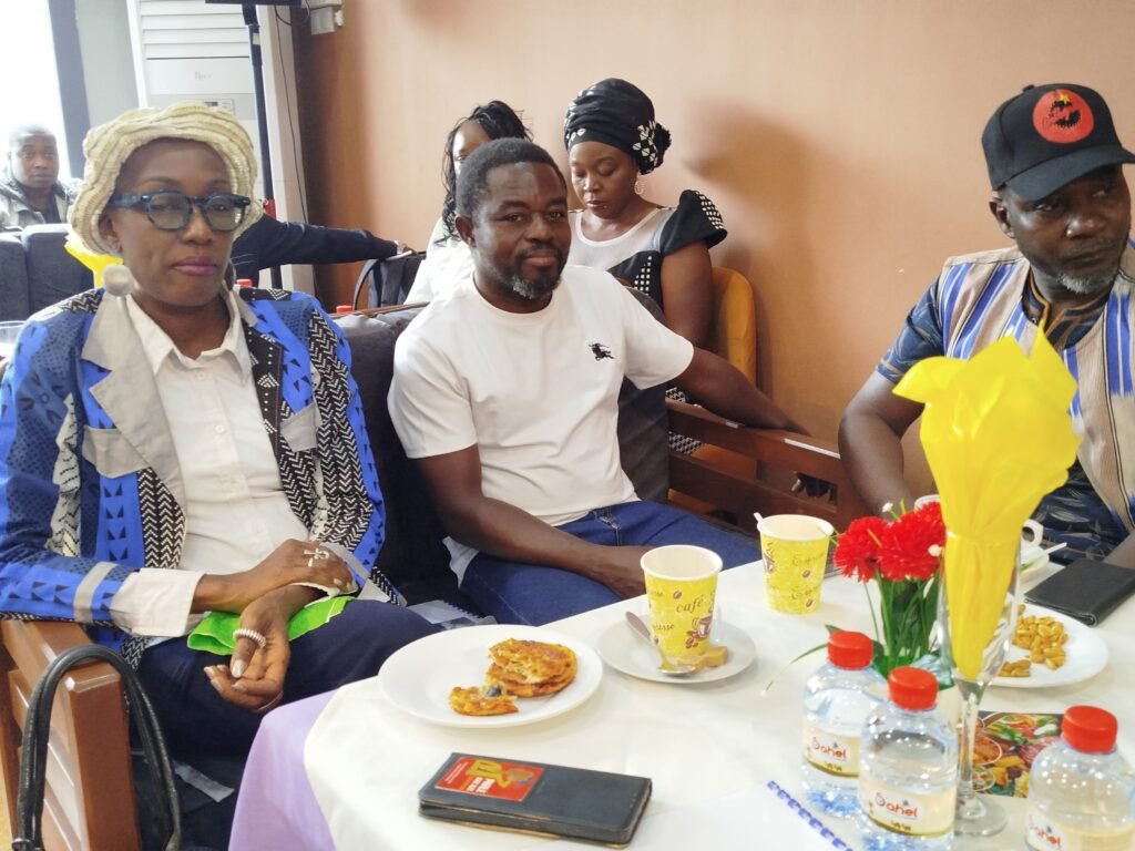 « Femmes au foyer » : Kady Traoré met les réalités conjugales africaines à nu 2 « Femmes au foyer » : Kady Traoré met les réalités conjugales africaines à nu 2