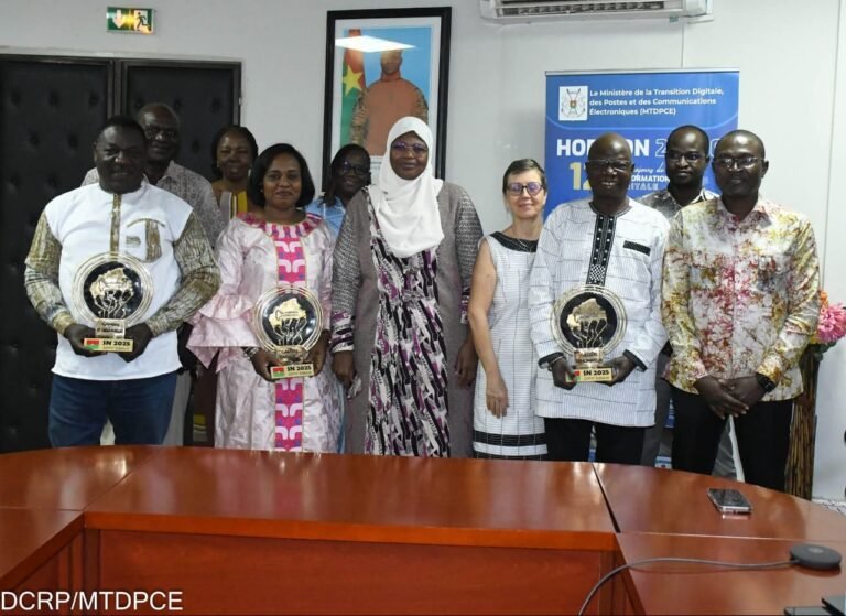 Semaine du numérique 2025 : 03 personnalités reçoivent leur Gambré d’honneur 7