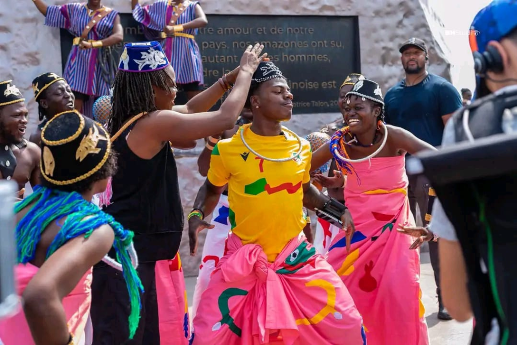 « L’Afrique n’est pas ce qu’on nous à montrer » : Quand un youtubeur américain bouscule les clichés sur tout un continent 1